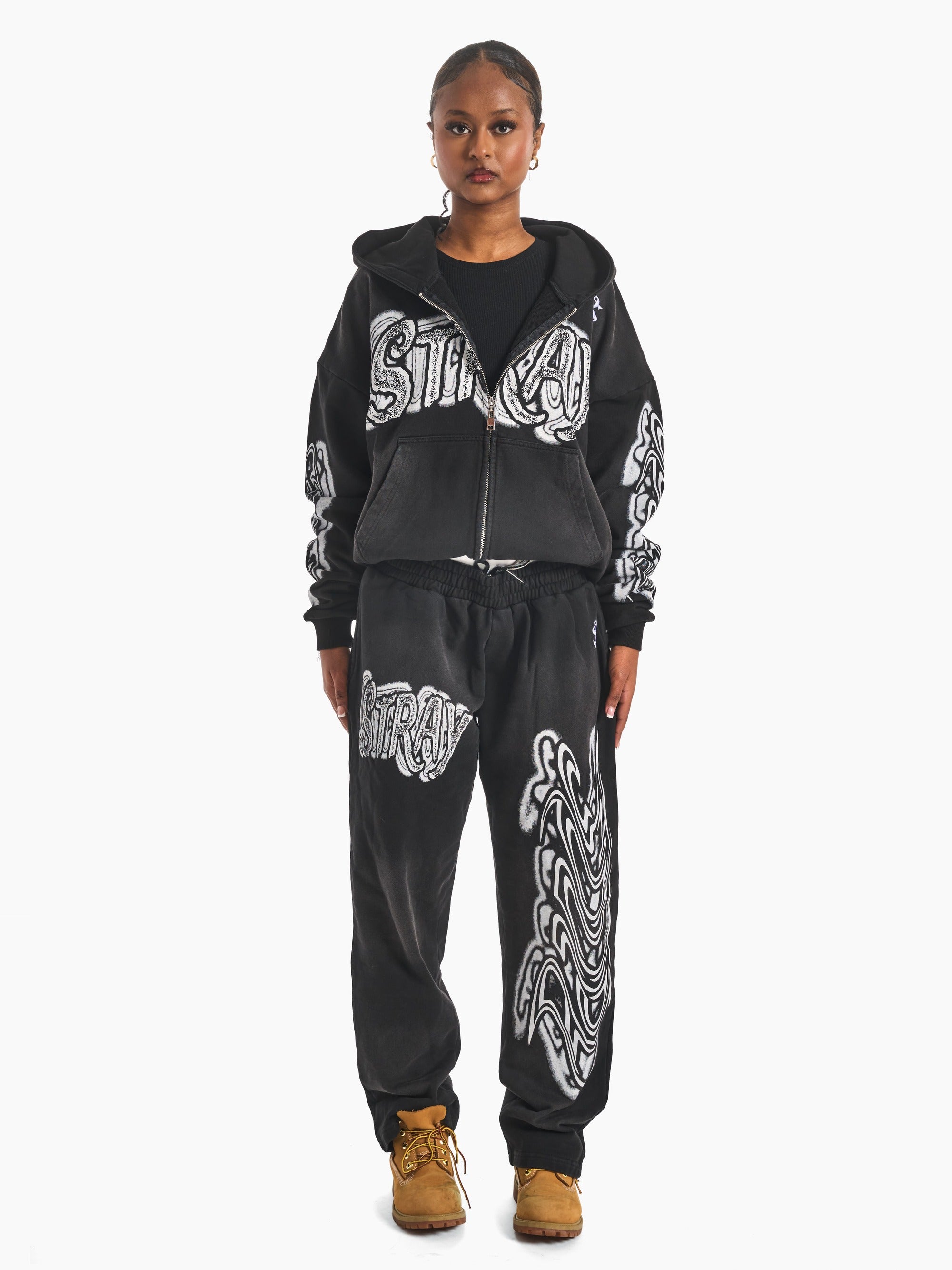 Jet black stray sweatpants